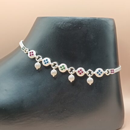 Classic Silver Payal for Daily Wear.