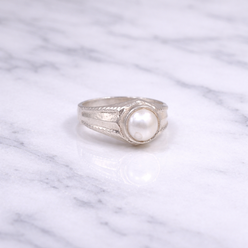 ChatGPT Image Feb 10, 2026, 03_05_26 PM Pure Silver women Moti Ring