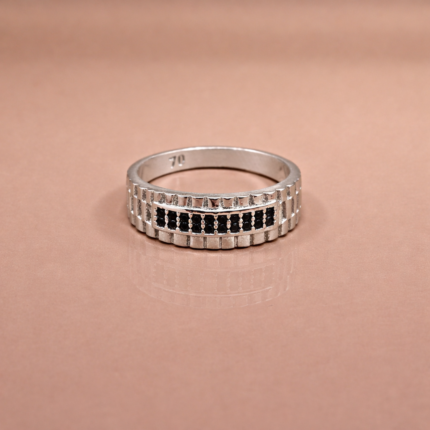 Elegant Pure Silver Ring with Black Stone