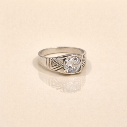 Pure Silver Gleam Stone Ring