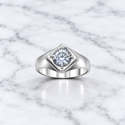 Elegant Pure Silver Ring with White Stone – Classic Jewelry