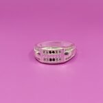 Elegant Fine Silver Men’s Ring with Textured Side Design