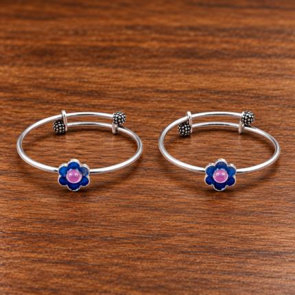 Beautiful silver kids kada crafted with an elegant traditional design, perfect for everyday wear and special occasions. A lovely jewellery gift for babies and kids.